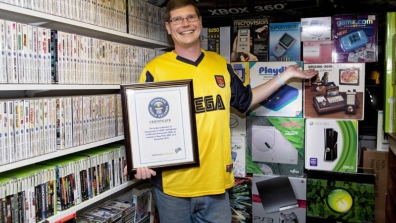 auction dreamcast saturn worlds largest video game collection michael thomasson the guinness world records 750 250 canisius college