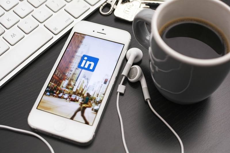 LinkedIn acquires Google Alerts competitor Newsle