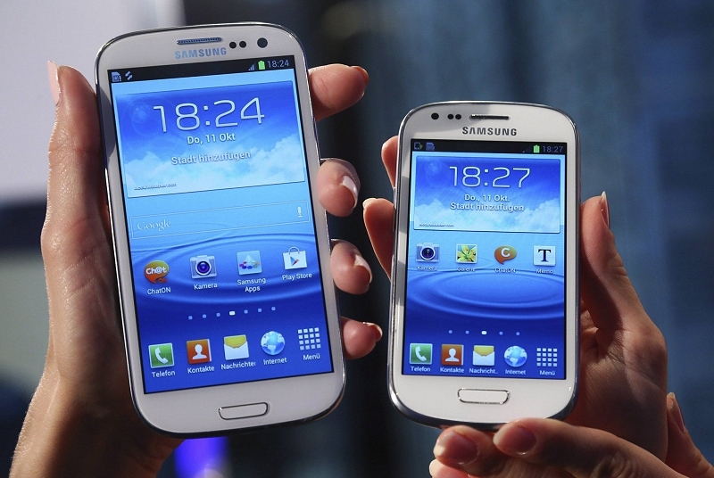 Samsung executive says two new high-end handsets coming soon