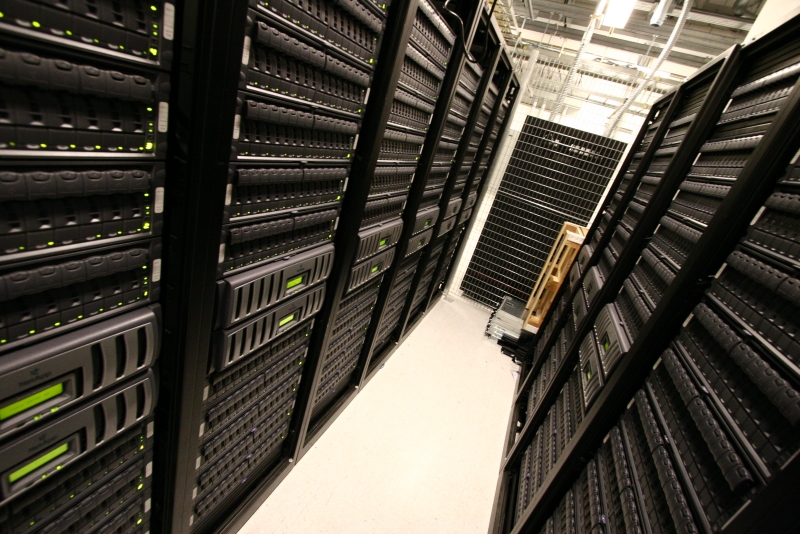 The road to 44 trillion gigabytes: Software-defined datacenters and seeding the cloud