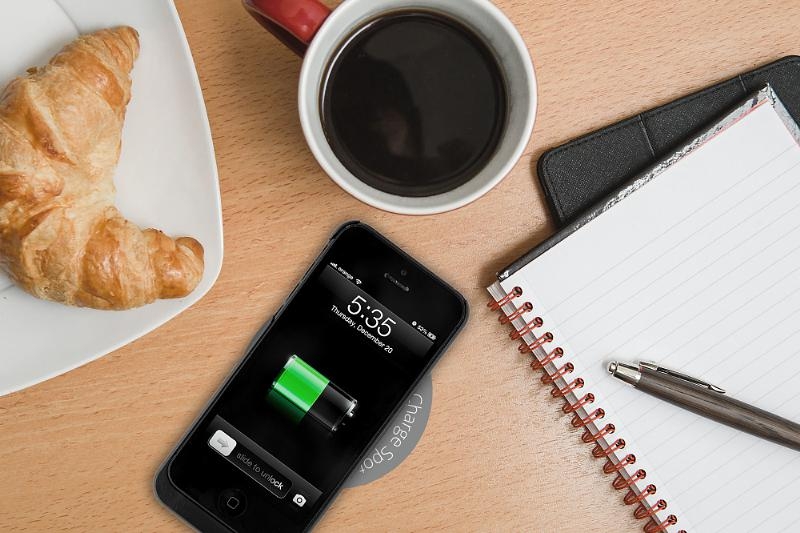 Who needs format wars when ChargeSpot Pocket can wirelessly charge Qi- and PMA-compatible devices