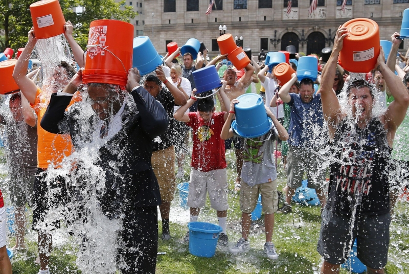 ALS Association moves to trademark 'ice bucket challenge' – withdrawn