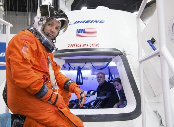 boeing spacex nasa space taxis