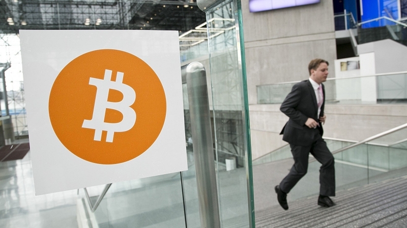 PayPal now allows merchants to accept Bitcoins when selling digital goods