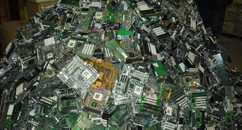Dissolvable silicon circuit boards, chips could dramatically reduce e-waste