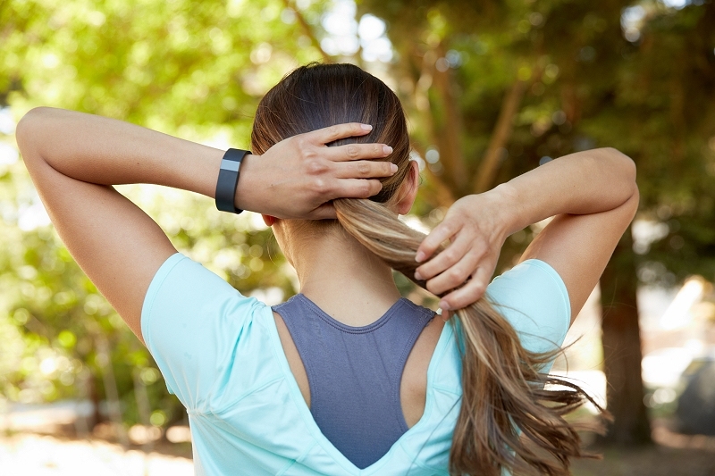 Fitbit Surge is a $250 fitness tracker with basic smartwatch capabilities