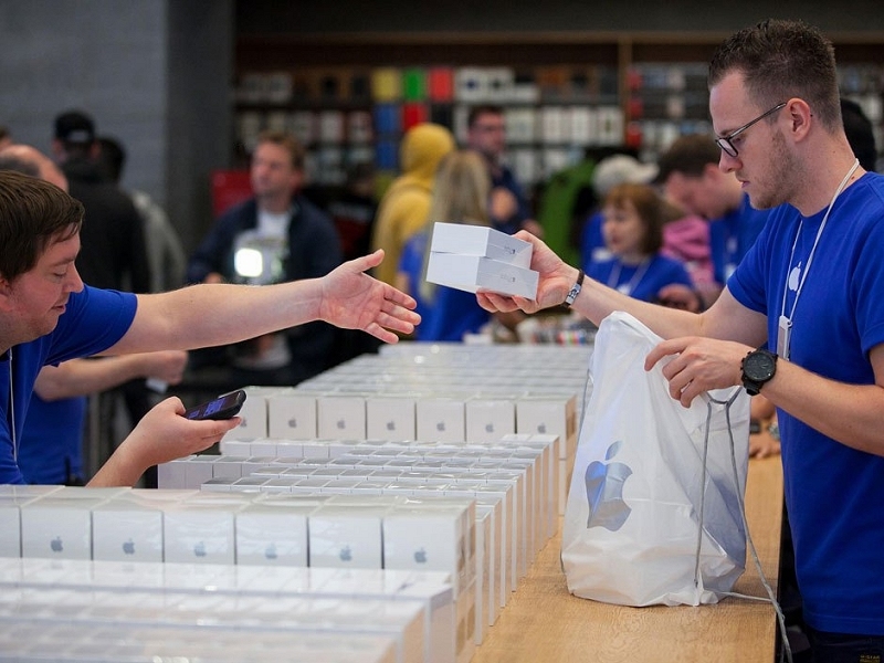 apple q4 iphone apple earnings quarterly report iphone 6 iphone 6 plus