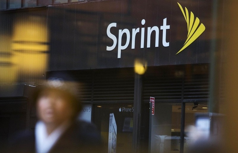 Sprint promises to charge half of what you currently pay with AT&T, Verizon if you switch