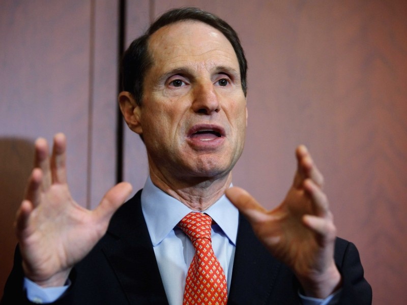bill seeks ban fbi backdoors hardware 