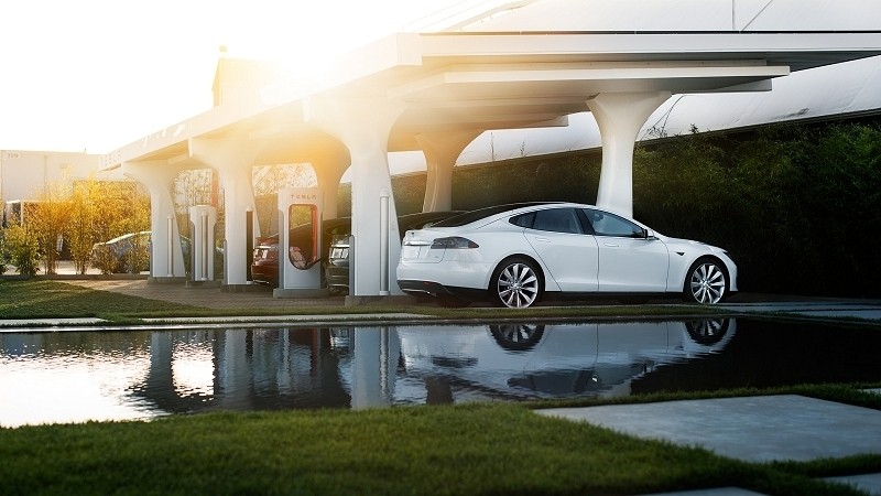 Tesla CEO teases a battery to power your home, will enter production in six months