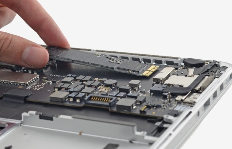 Refreshed MacBook Pro's PCIe 3.0 x4 storage system is blazing fast