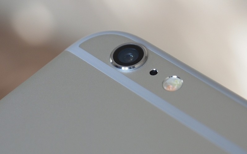 Apple's next iPhone may feature a triple-sensor, prism-based light-splitting camera