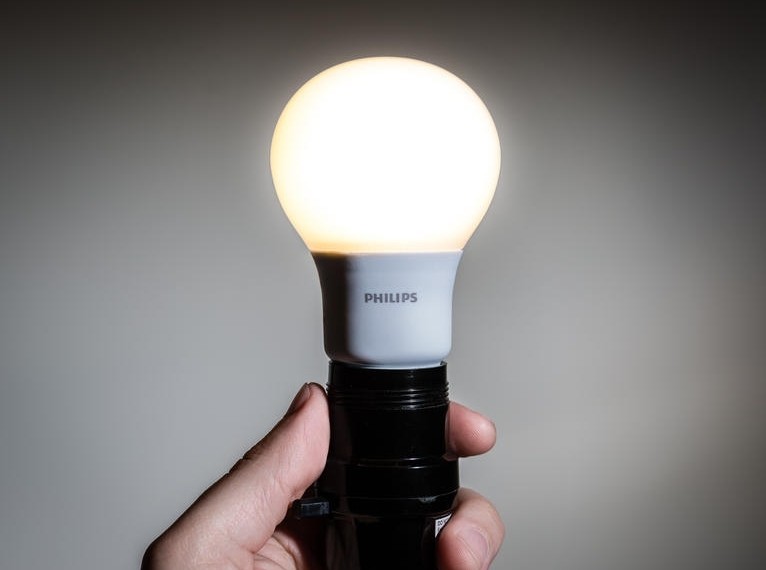 Deal alert: Philips' new LED light bulb priced at $4.97 for two-pack, limited time only