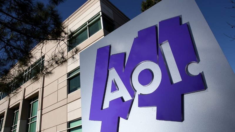 Verizon just bought AOL for $4.4 billion, Tim Armstrong will continue to operate AOL as a subsidiary