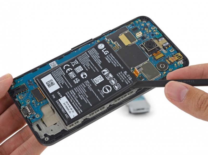 Nexus 5X teardown reveals easily repairable modular components