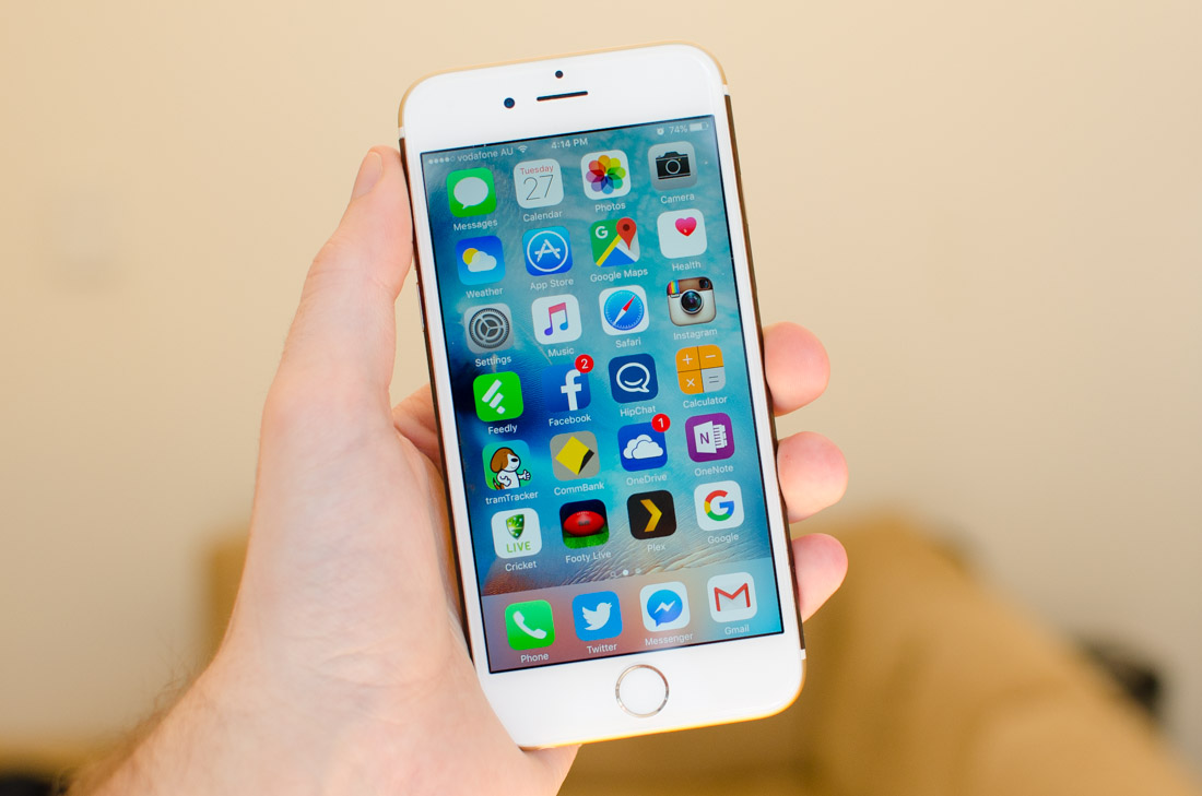 Another iOS update reportedly disables the iPhone's alarm
