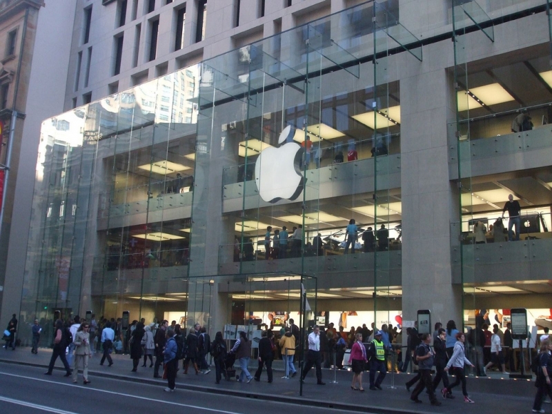Class action lawsuit against Apple over retail employee bag searches is dismissed