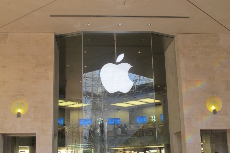 Apple has to pay 318 million Euros following tax fraud allegations