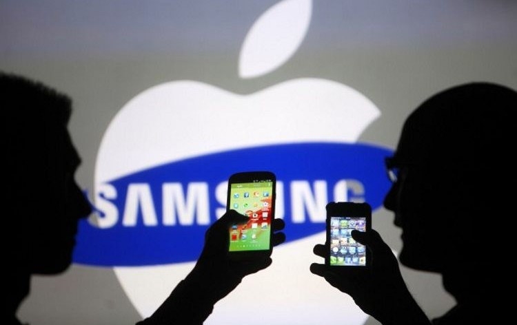 Apple patent feud sees court ban Samsung from selling several of its older smartphones in the US