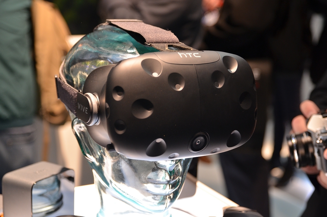 HTC reportedly pre-sold 15,000 Vive VR headsets in less than 10 minutes