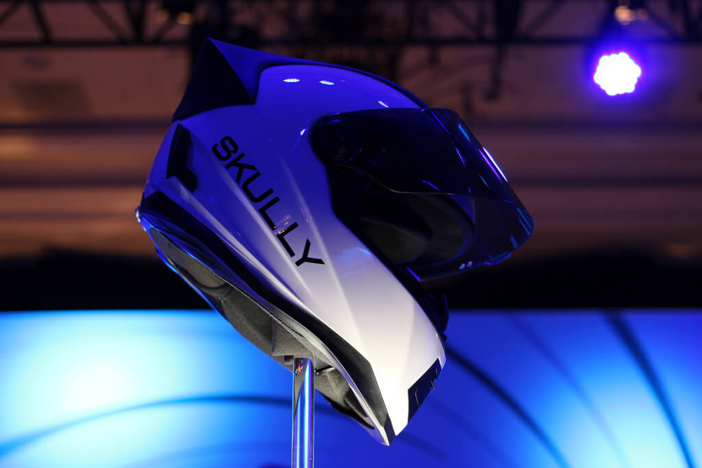 AR motorcycle helmet company Skully looks like it's hit a wall