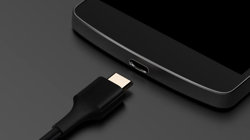 Intel says USB-C advantages could make dropping the headphone jack worthwhile