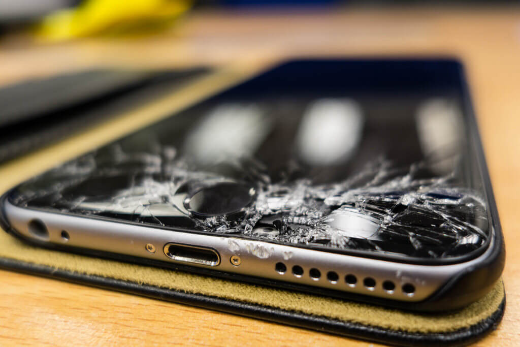 New polymer could let you repair a smashed phone screen using just hand pressure