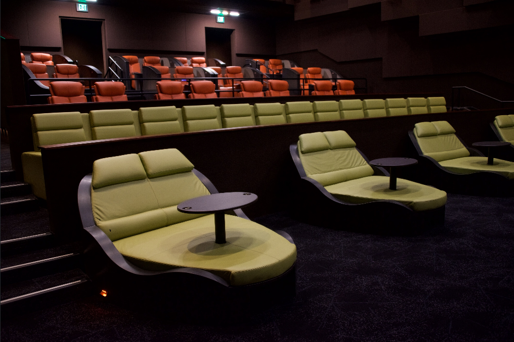 Netflix signs deal with iPic to screen its original movies the same day they go online