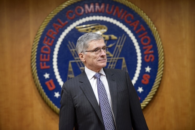 FCC Chairman Tom Wheeler accuses AT&T and Verizon of violating net neutrality (but it doesn't matter)