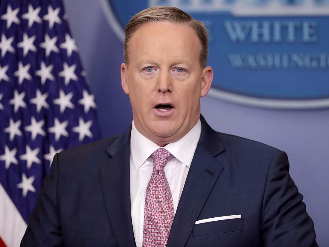 Did Trump Press Secretary Sean Spicer just Tweet his passwords?