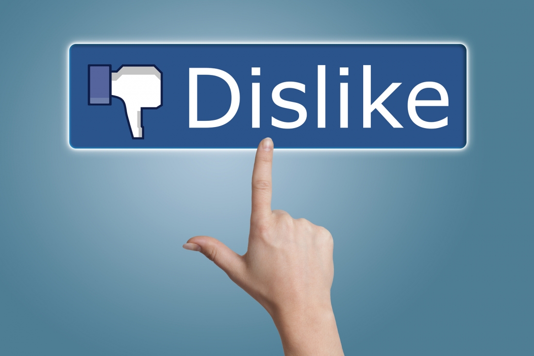 Facebook is testing a quasi-Dislike button for messages