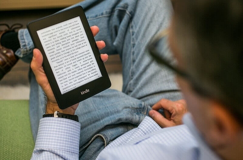 Physical book sales increase as e-book popularity continues to wane