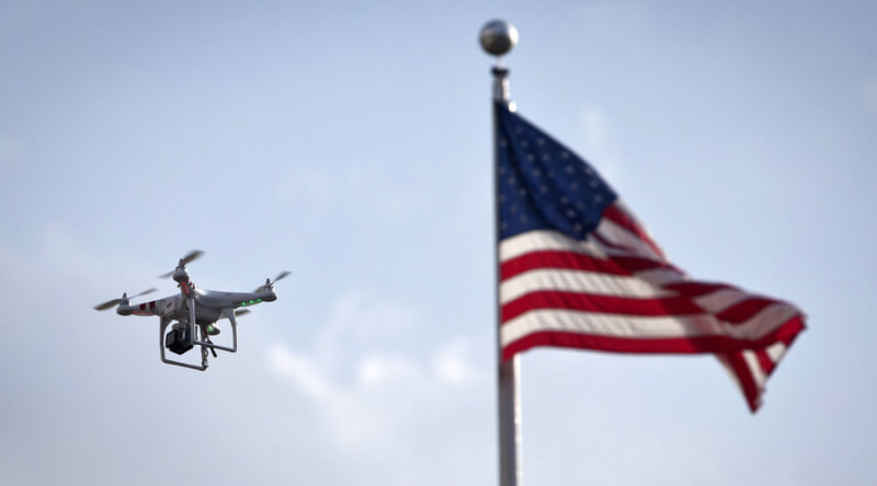 Weekend tech reading: Hobbyist drones go registration-free, Monoprice ships $200 3D printer, Panasonic recalls 280k batteries