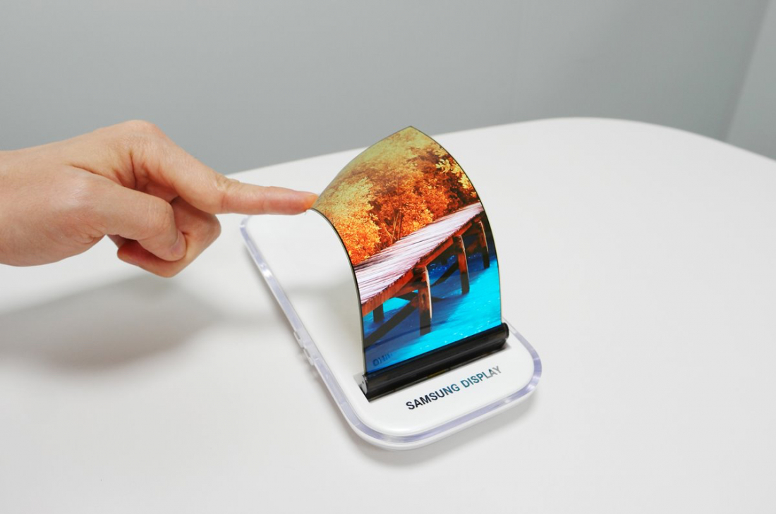 Samsung's new stretchable OLED to be demoed at SID 2017