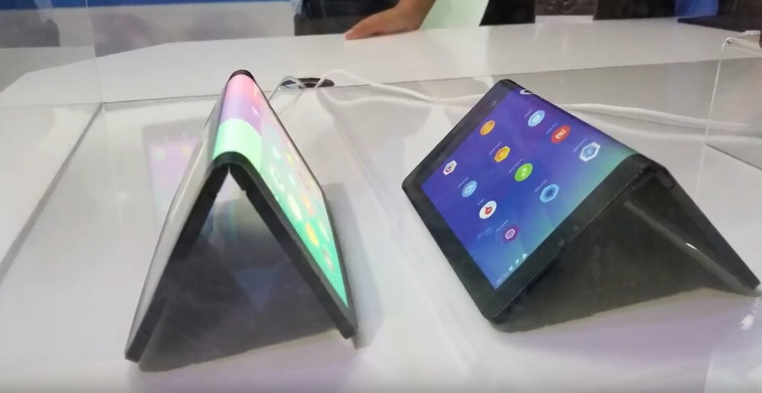 Lenovo has created a prototype folding tablet/phone hybrid