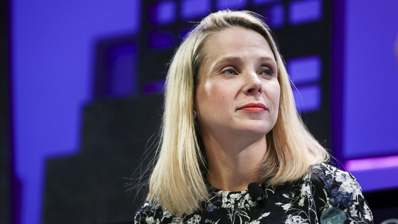 Marissa Mayer apologizes for Yahoo hacks, blames Russians