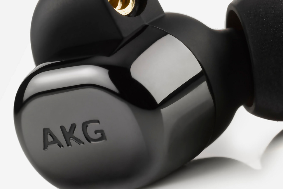 AKG announces $1,000 in-ear headphones at CES 2018