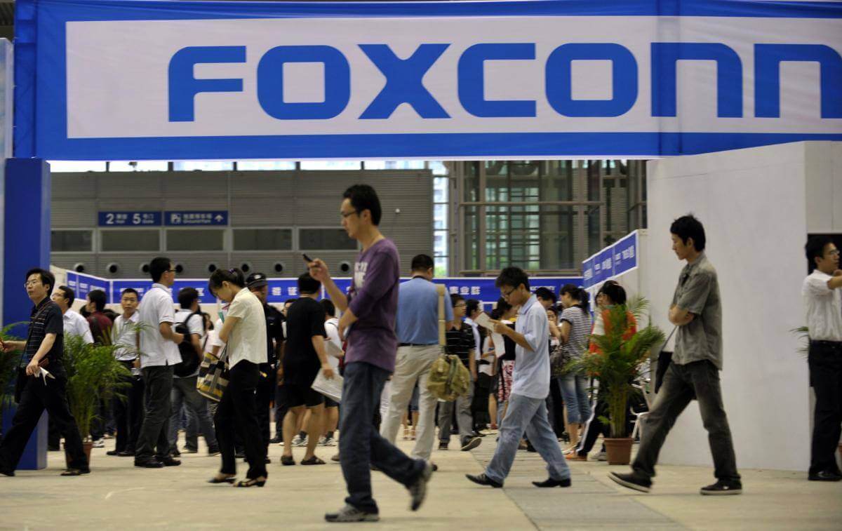 Foxconn seeking partnership with RED for manufacturing of cheaper 8K cameras