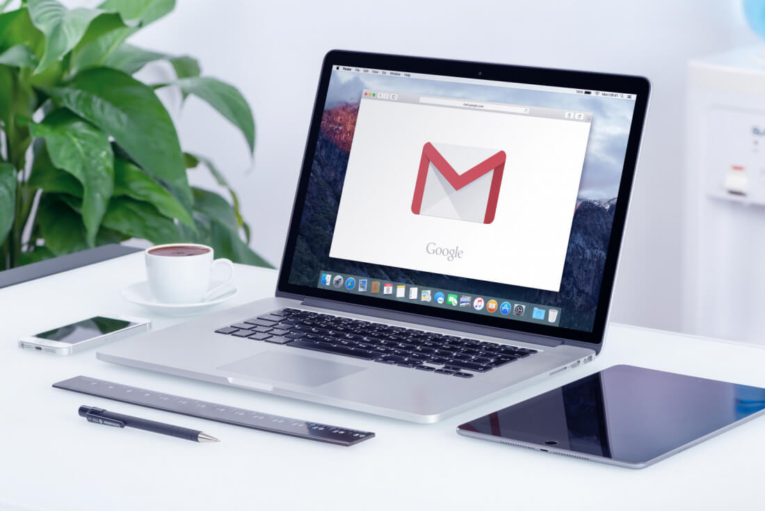 Gmail and other services let third parties read users' emails