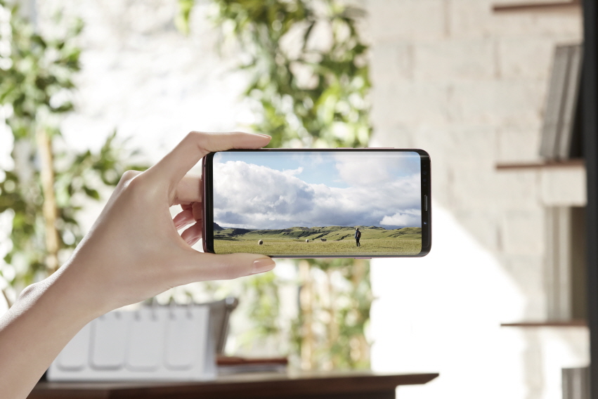 Samsung's Galaxy S9 has the best display of any smartphone, DisplayMate finds