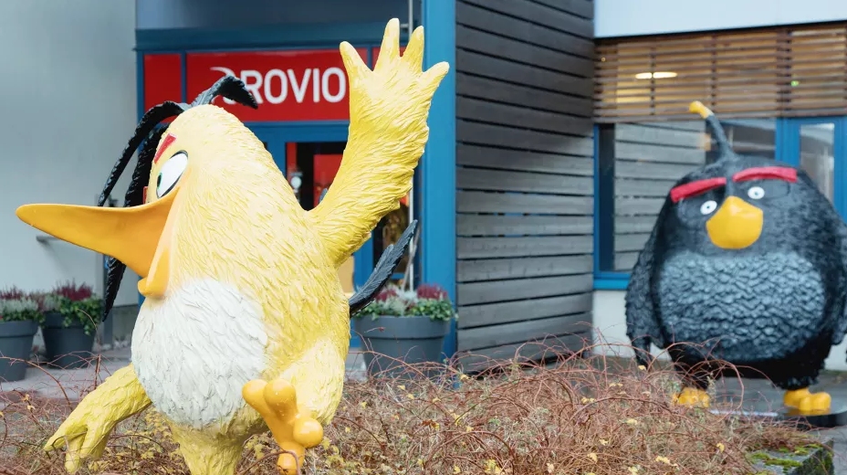 Rovio closes London studio as shares slide