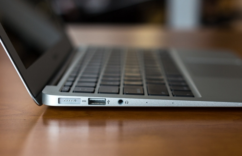 Apple will reportedly launch a cheaper MacBook Air this spring