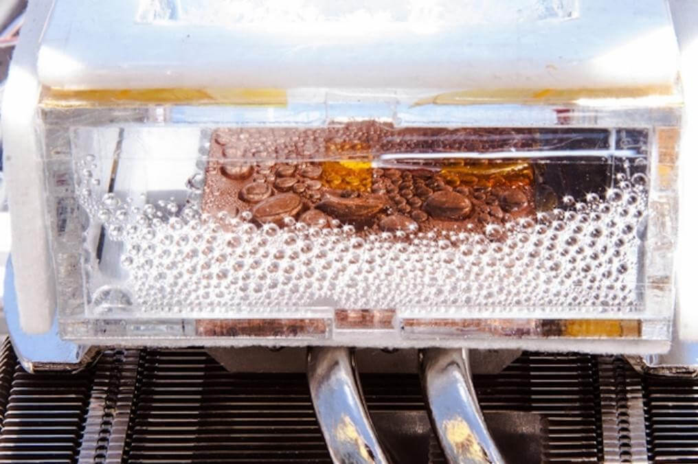 This new device can draw water from desert air