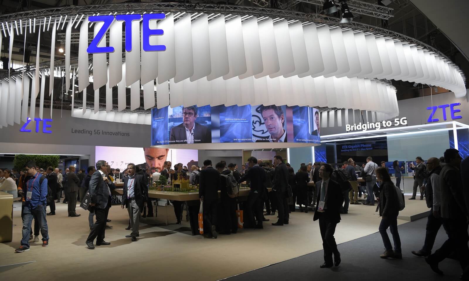 US bans suppliers from selling components to ZTE