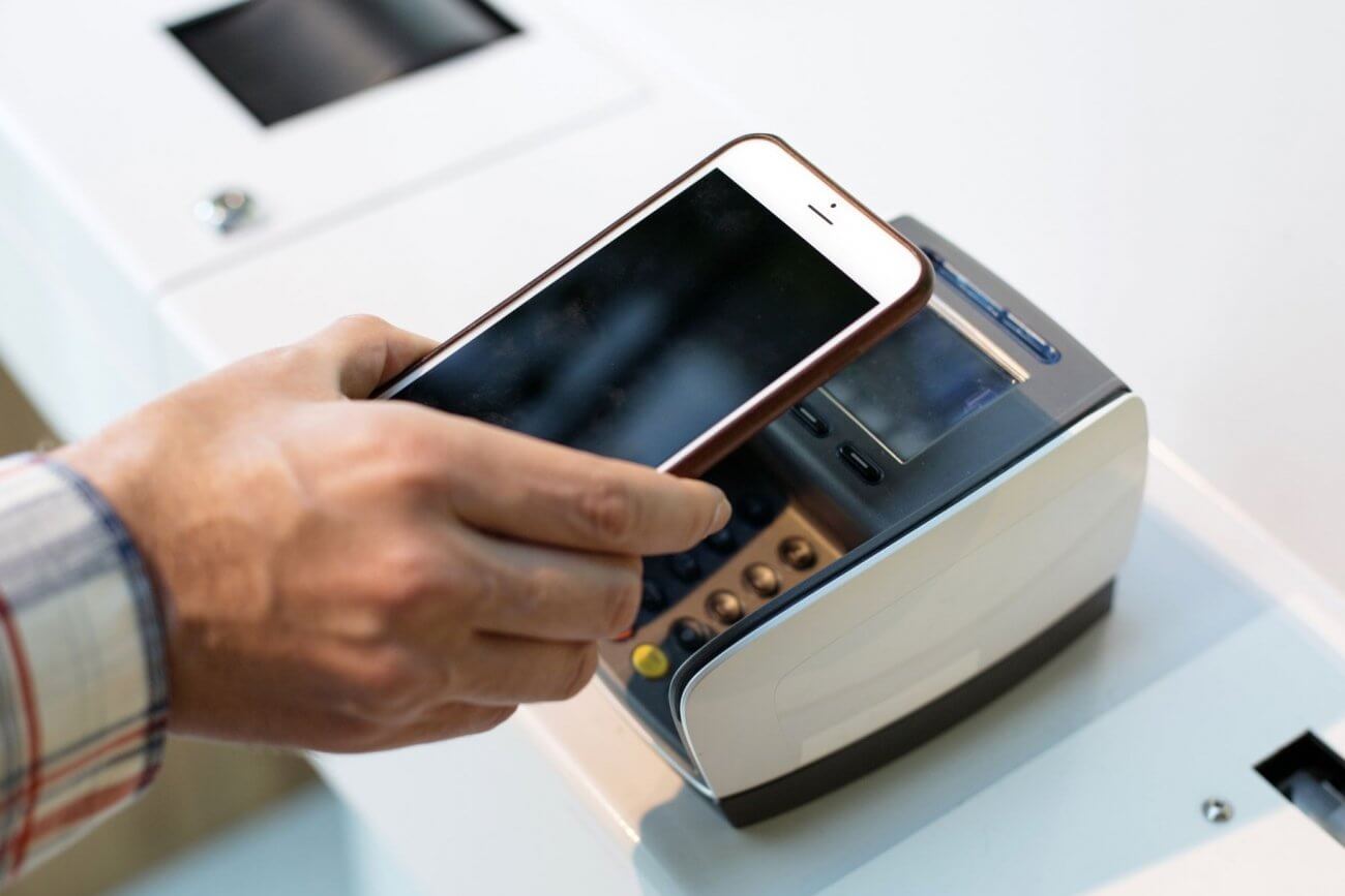 The pros and cons of mobile payments