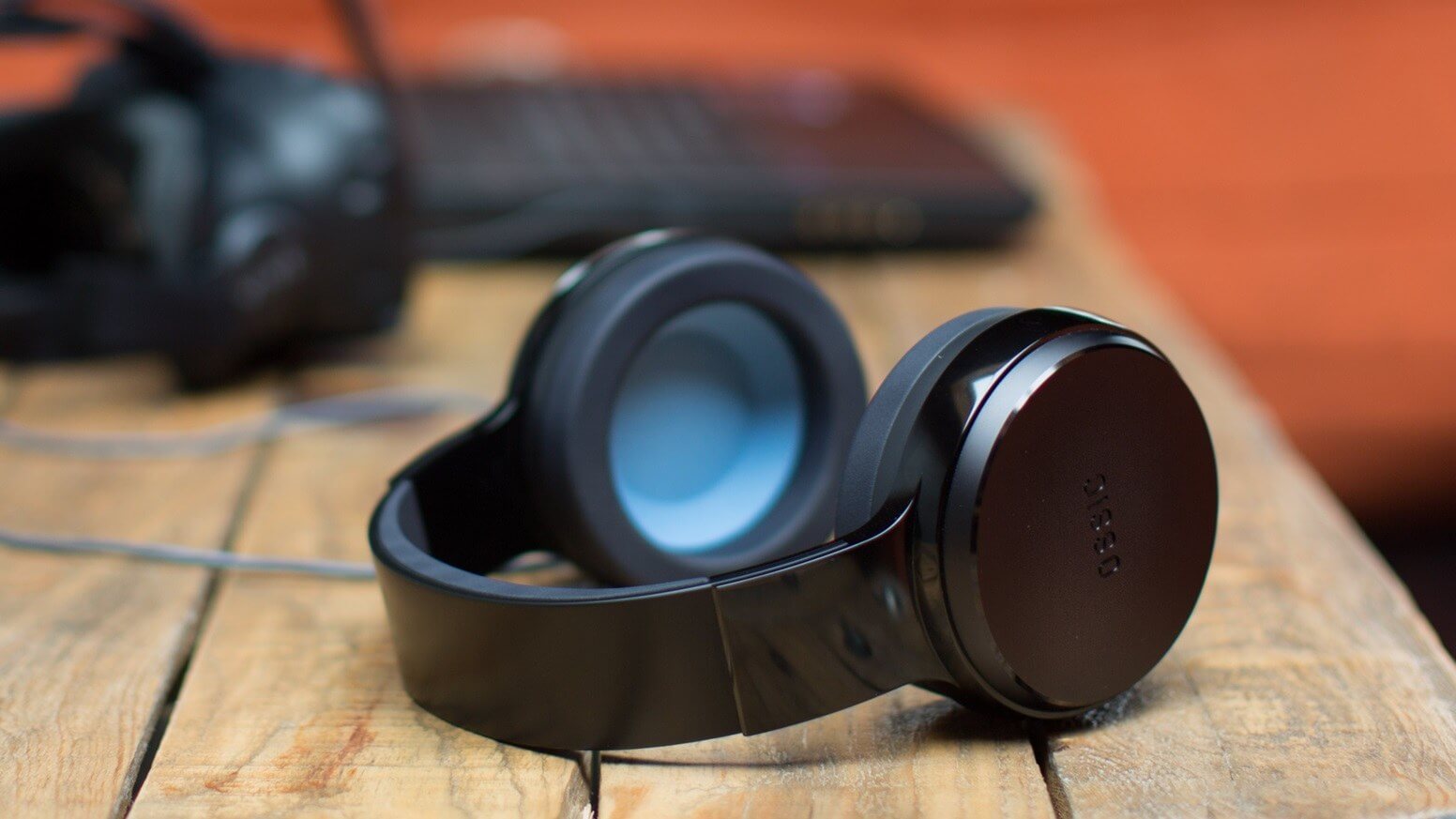 Ossic x lawsuit clearance