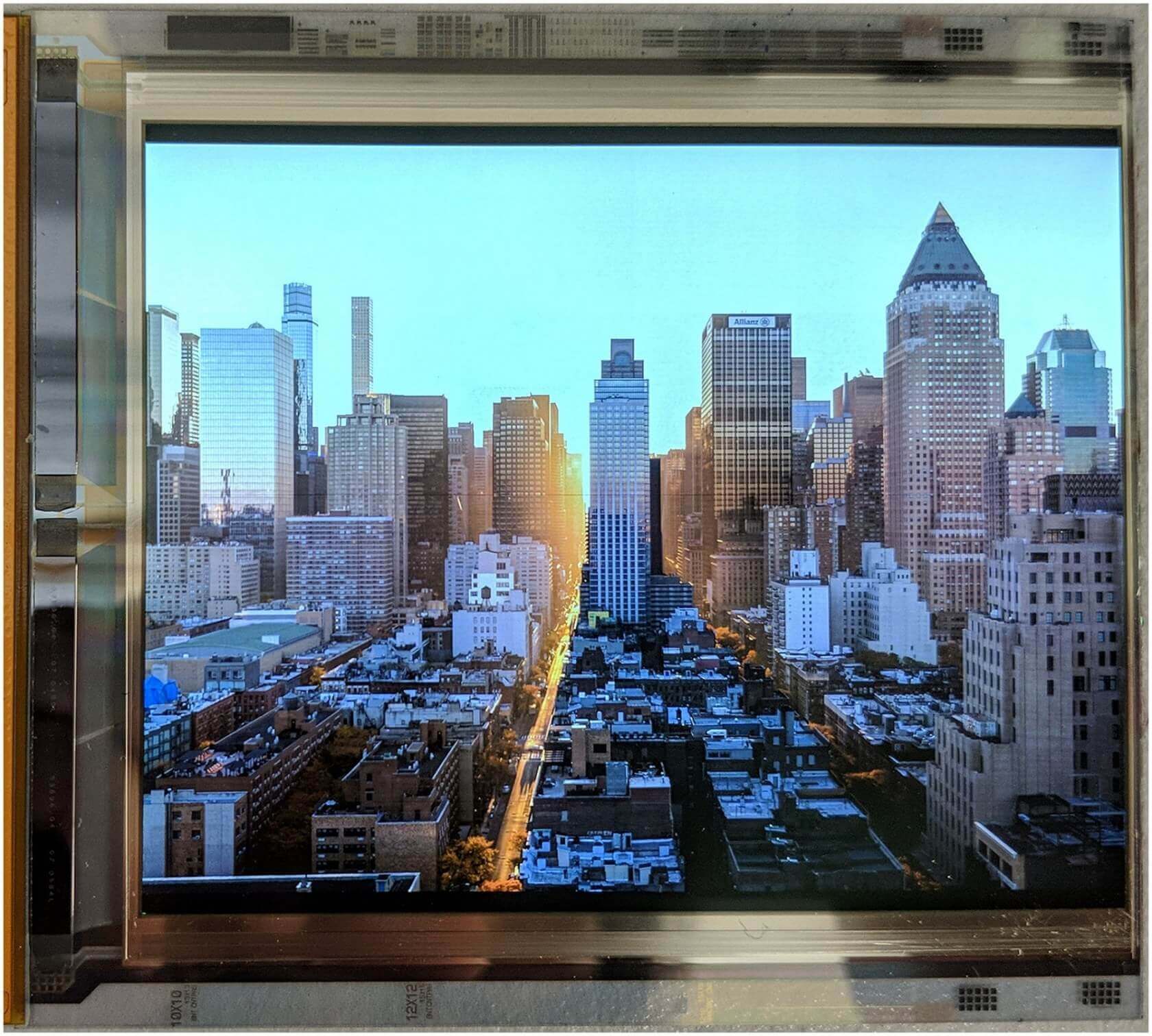 Google and LG unveil 1443ppi OLED display designed for VR