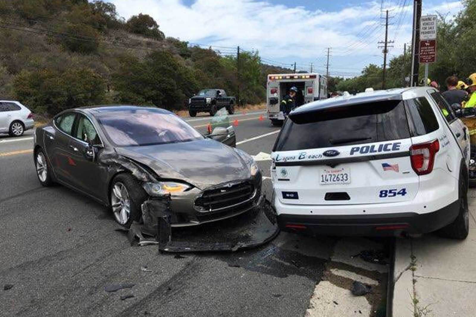 Tesla Model S hits police SUV while in Autopilot mode