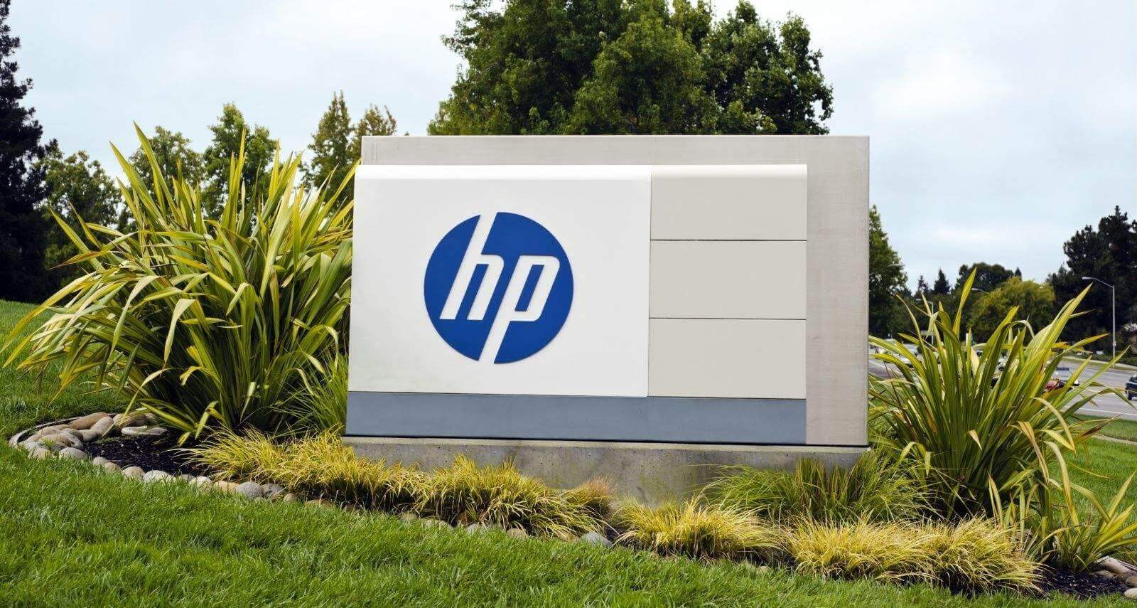 HP defies stagnating PC market with another strong quarter