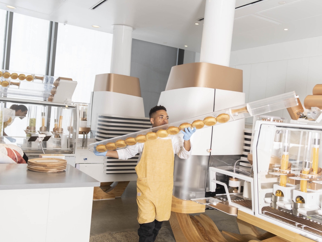 Robots make the food at this Bay Area burger joint